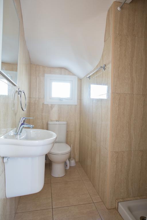 Avra Villas Paralimni Ruang foto
