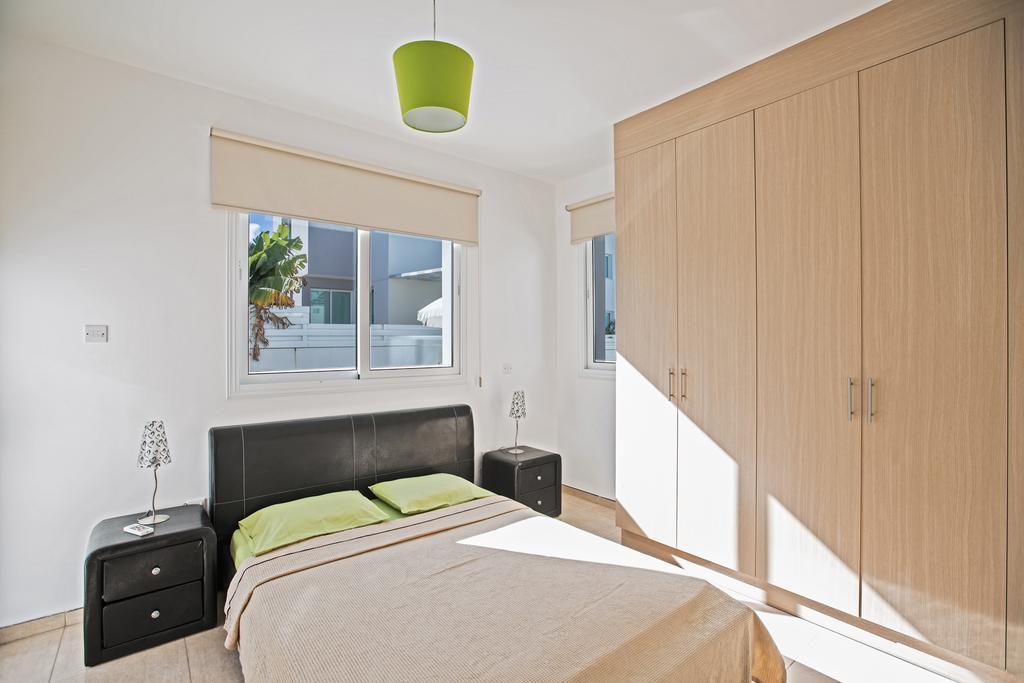 Avra Villas Paralimni Ruang foto